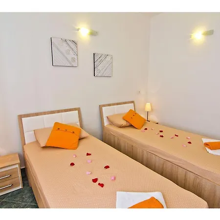 Apartman Kala *